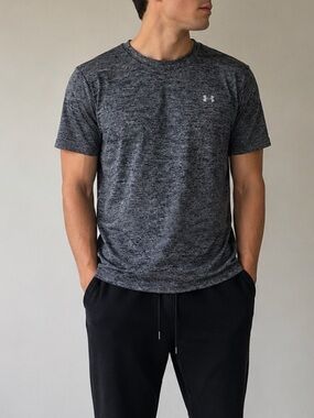 Under Armour HeatGear Loose Fit Athletic T-Shirt Gray Black Mens 2XL